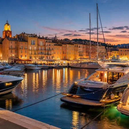 Tropez Superbe Climatisee Piscine Parking Terrasse 公寓式酒店 圣特罗佩